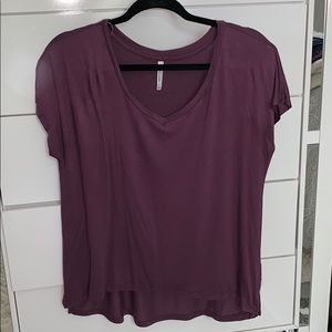 Active USA purple V neck!
